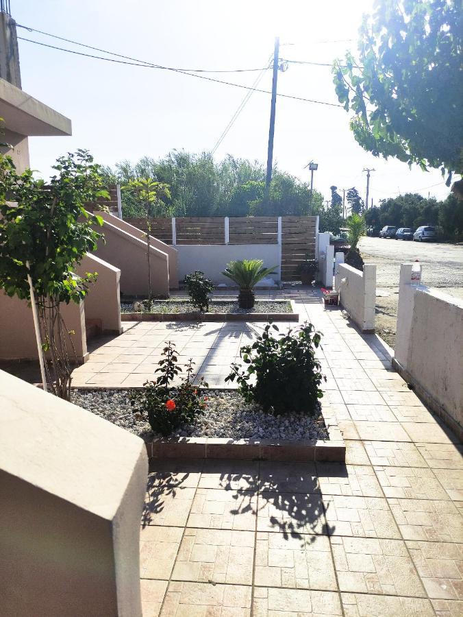 #4 Giorgos & Chara Apartments Nea Kydonia エクステリア 写真
